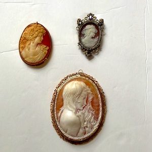 Ladies Brooches - 3 pieces